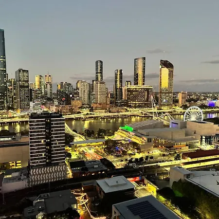 27fl River & Views + Balcony, Pool & Parking - Apartment Brisbane