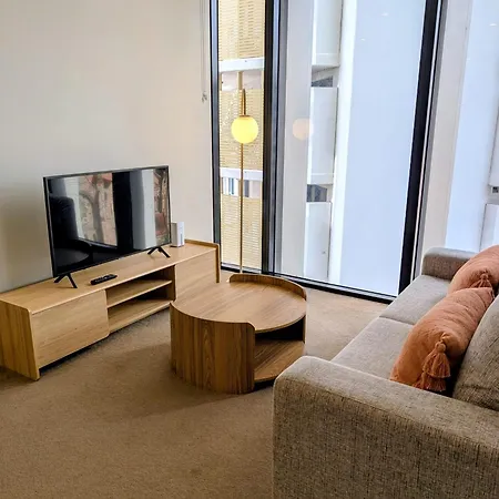 Premium Unit W/ Rooftop Pool In The Heart