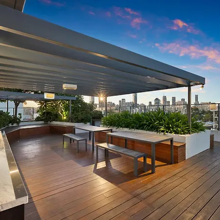 12th Floor Stadium View -2br-free Parking-cbd Brisbane