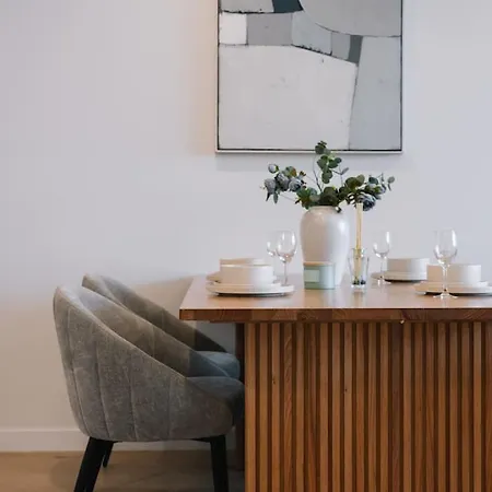 Modern 2br On Coronation Drive, Toowong Apartment Brisbane