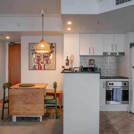 Apartment Inviting Family 2br | Cbd | Pool & Gym *