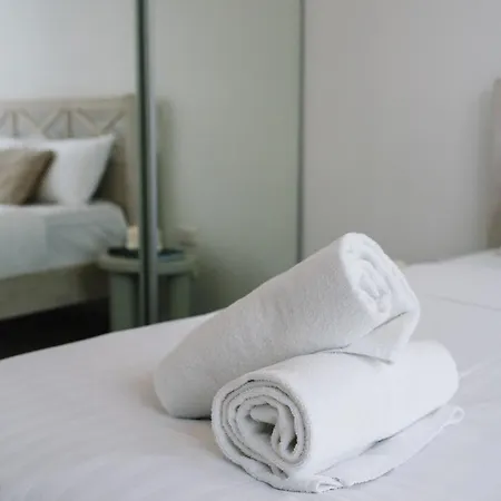 The Cityscape Pad With 2br, 3-bed & Free Parking *
