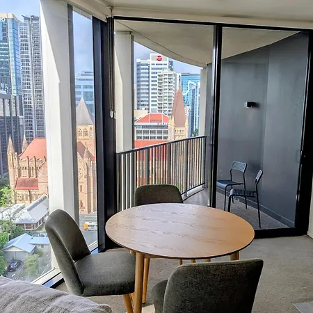 Premium Unit W/ Rooftop Pool In The Heart Apartment Brisbane