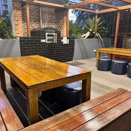 27fl River & Views + Balcony, Pool & Parking - Brisbane