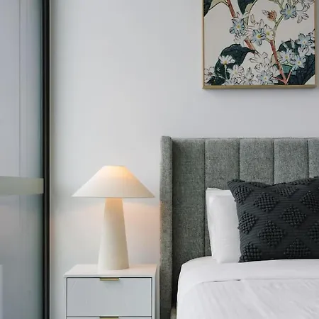Apartment Modern 2br On Coronation Drive, Toowong
