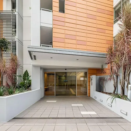 Riverside Living - Walk To Suncorp Stadium * Brisbane