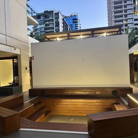 27fl River & Views + Balcony, Pool & Parking - * Brisbane