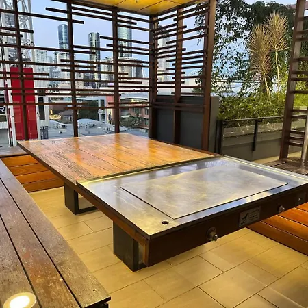 27fl River & Views + Balcony, Pool & Parking - Apartment
