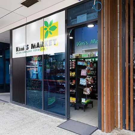 Rooftop Pool 2br In The Heart Of The Valley Apartment Brisbane