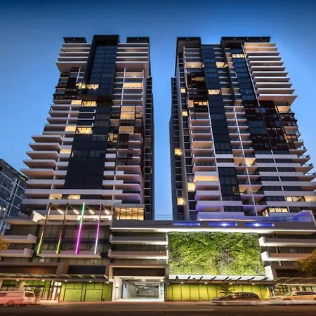 27fl River & Views + Balcony, Pool & Parking - * Brisbane