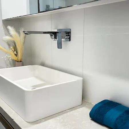 Apartment Fortitude Valley By Flatiron High Floor 2bd