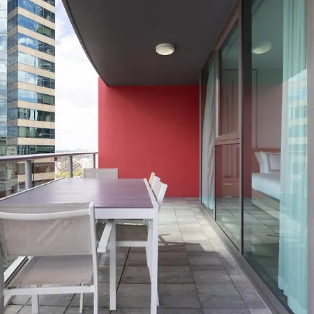 Story Bridge Views In Cbd Apartment Brisbane