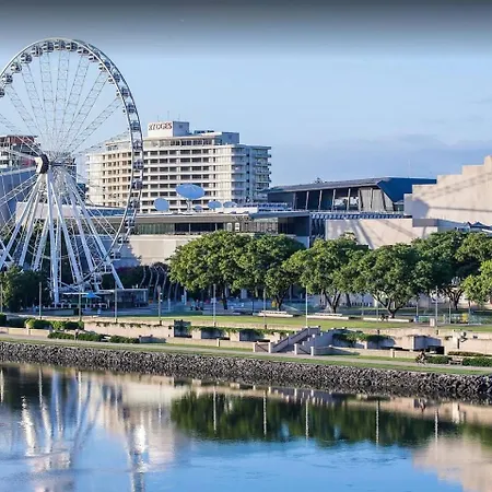 27fl River & Views + Balcony, Pool & Parking - Brisbane