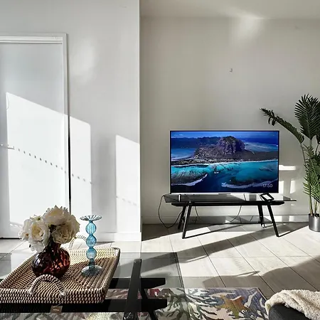 Fortitude Valley By Flatiron High Floor 2bd Apartment