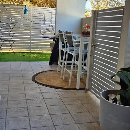 Apartment A Perfect Place To Hide Away With River Side Charm Brisbane