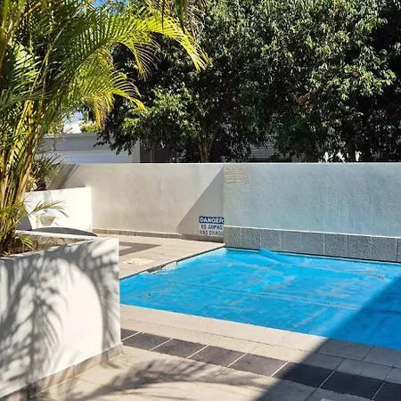 A Perfect Place To Hide Away With River Side Charm Apartment Brisbane