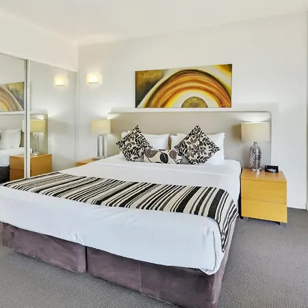 Cosmo Aparthotel 4*