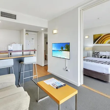 Cosmo Brisbane