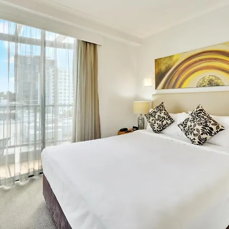 Cosmo 4* Brisbane