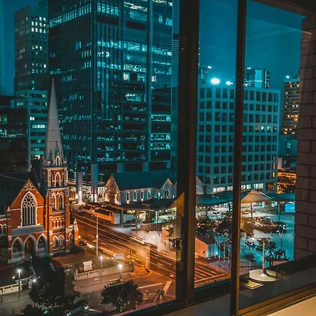 Hotel Pullman King George Square 5*