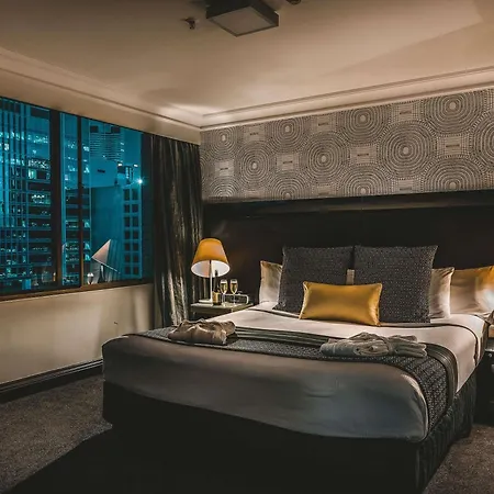 Pullman King George Square 5*