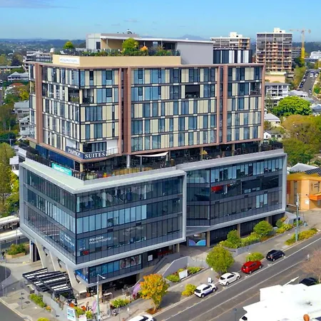 Essence Taringa Aparthotel
