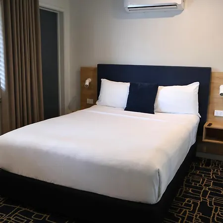Kingsley Motel