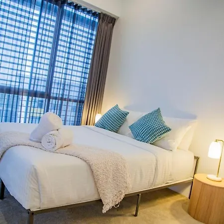 Luxury Penthouse In Cbd 4 Bed - 4 Bath Apartment Brisbane