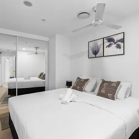 Cbd Riverview 2bed Kingbed At Tallest Building Brisbane