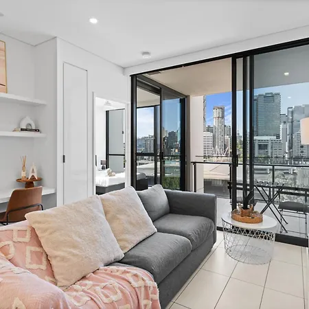Skyline View 2beds River View Brisbane