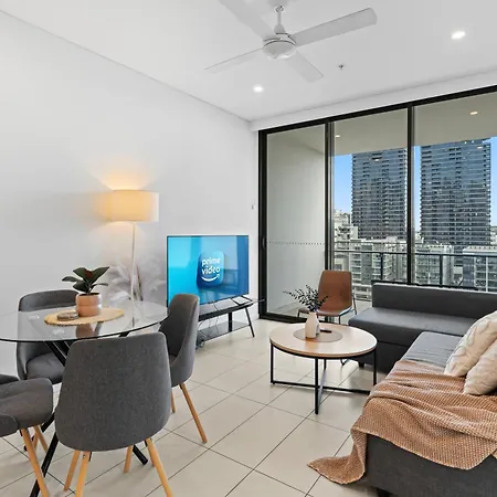 Apartment Art House With 2 Kingbeds At Cultural Centre *