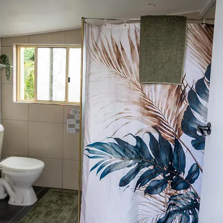 Hot Tub, Ice Bath, Gym, Sauna, Pool Table Coorparoo Haven Homestay