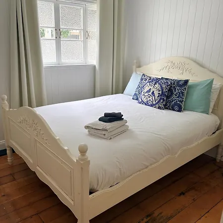Kent Street Retreat Guest house