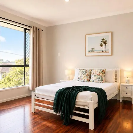14a Convenient Ensuite In Coopers Plains *