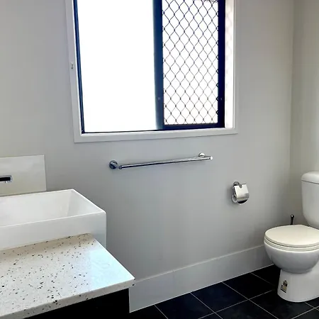 14a Convenient Ensuite In Coopers Plains Brisbane
