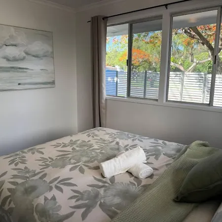 2br Chic Urban Escape In Norman Park Near Bne With Parking Brisbane