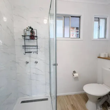 2br Chic Urban Escape In Norman Park Near Bne With Parking Holiday home