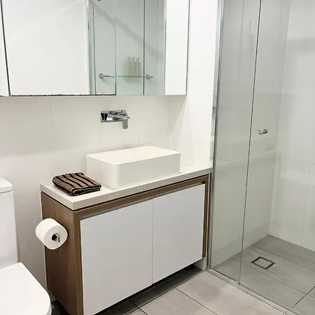 Apartment Horizon By Courtney Rogers - 2 Bedroom Apartment With Skyline Views, Parking, Heated Infinity Pool, Fitness Centre *