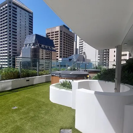 Luxury Riverfront Level 38 Queen's Wharf Tower Apartment *