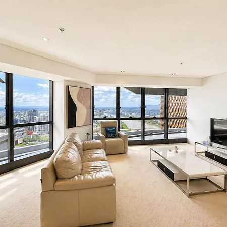 Apartment Modem Two Bedroom In Inner Cbd *