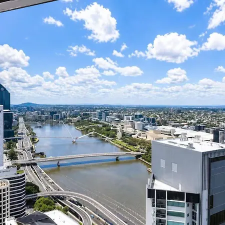 Apartment Modem Two Bedroom In Inner Cbd Brisbane