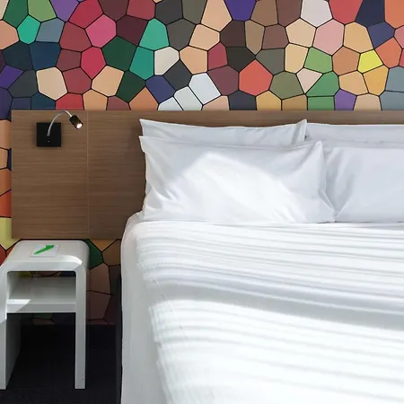 Ibis Styles Elizabeth Street Hotel 4*