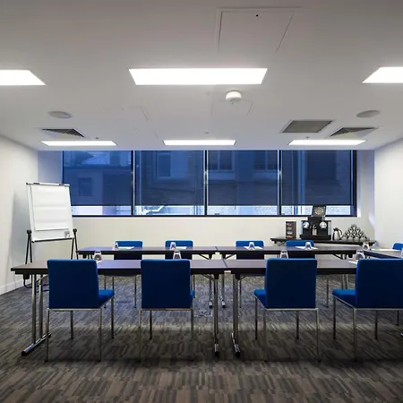 Hotel Ibis Styles Elizabeth Street 4*