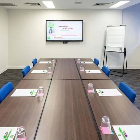 Ibis Styles Elizabeth Street Hotel 4*