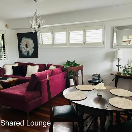 Nicole - Private & Bathroom - 6kms From Guest house