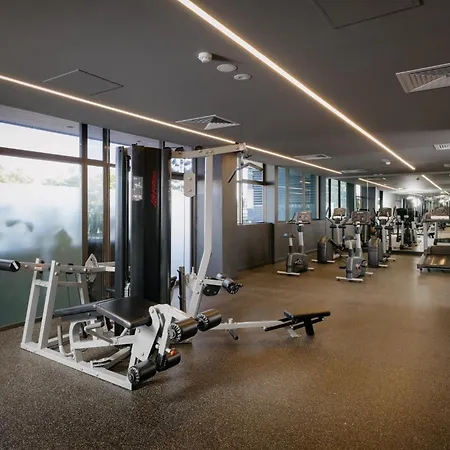 Hotel Voco Centre By Ihg 4*