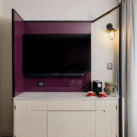 Indigo Centre By Ihg Hotel 5*