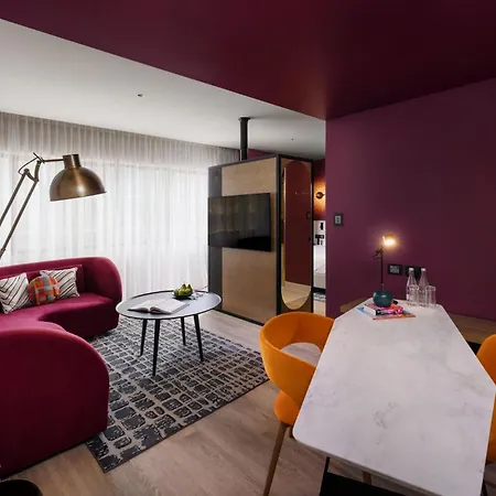 Indigo Centre By Ihg Hotel 5*
