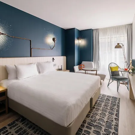 Hotel Indigo Centre By Ihg 5*