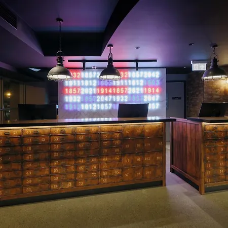 Indigo Centre By Ihg Hotel 5*